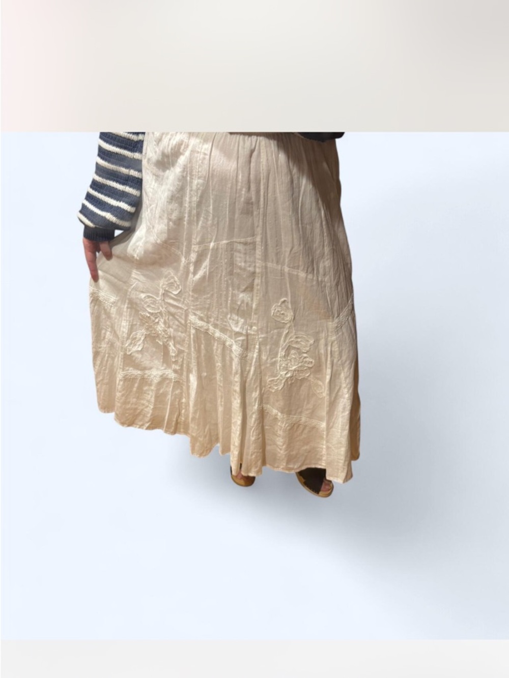 ELEMENTZ• white cotton embroidered skirt